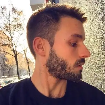 6686体育首席作者Gwen