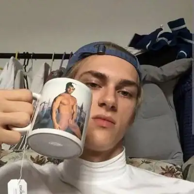 6686体育首席作者Jocasta