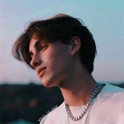 6686体育海外作者Heath