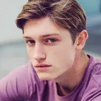 6686体育app铜牌作者Flynn