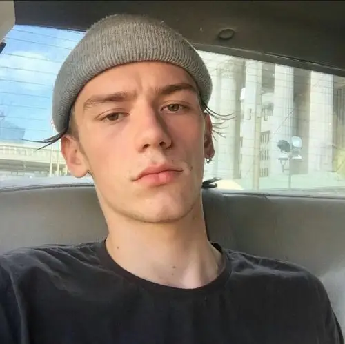 6686体育app高级作者Elspeth