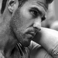 6686体育app高级作者Avery