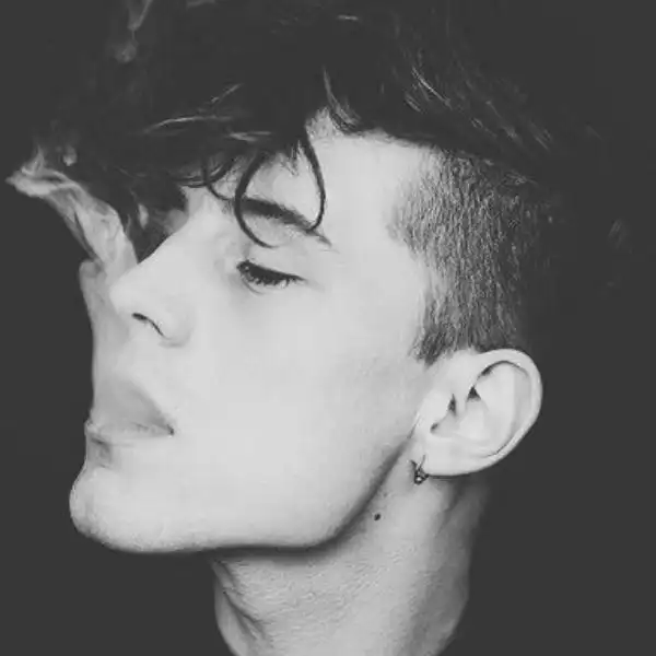 6686体育app铜牌作者短发过夏