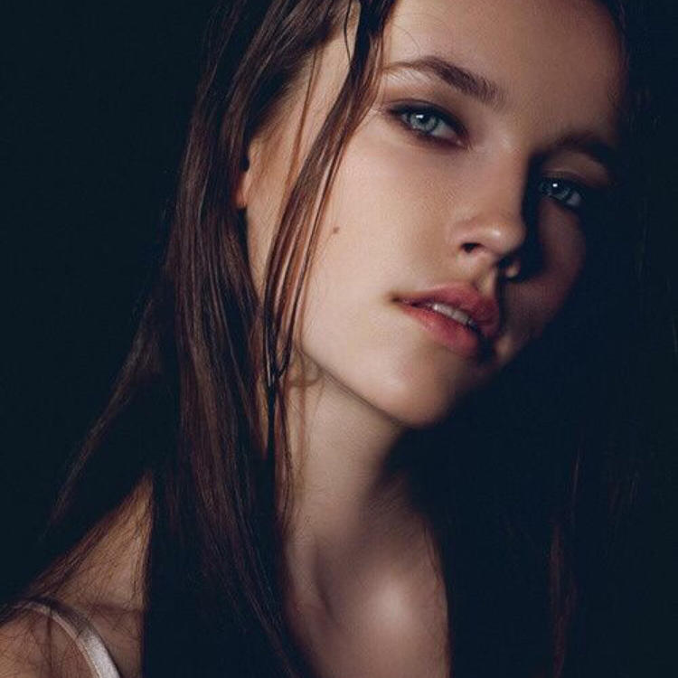 6686体育app海外作者眉畫猶楒