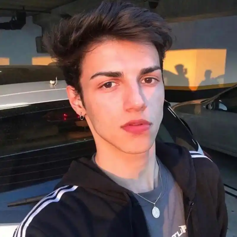 6686体育app金牌作者Gordon