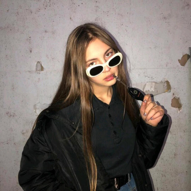 6686体育app铁牌作者Teresa