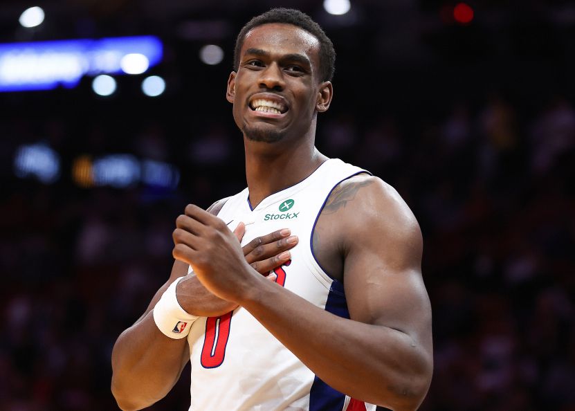 22板！杜伦迎赛季单场抢篮板新高，职业生涯第4次20+20